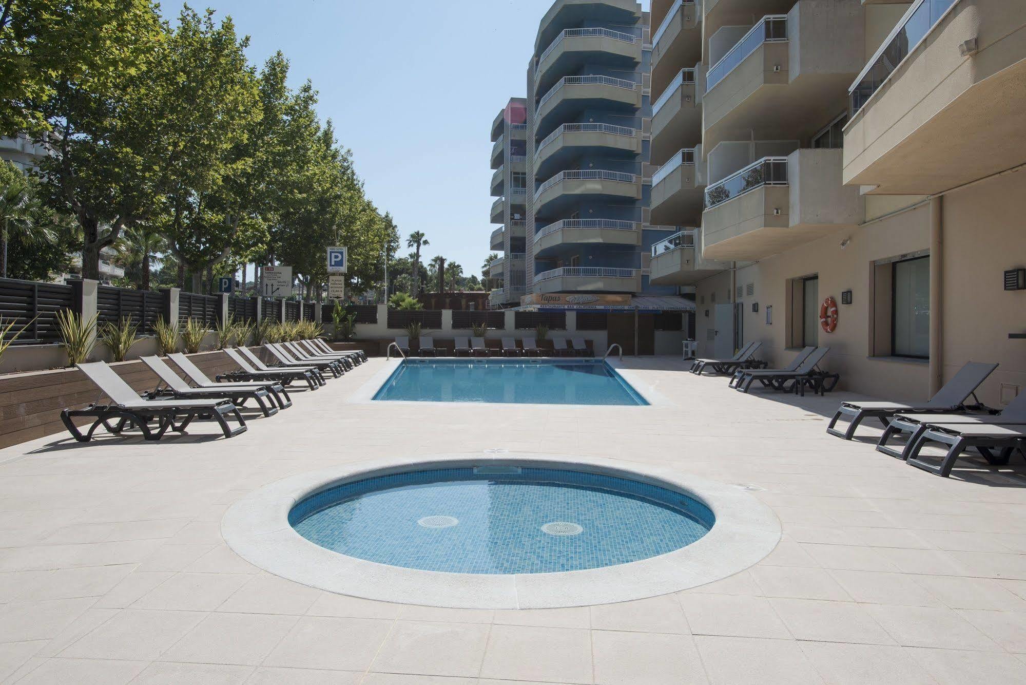 California Apartahotel 2*