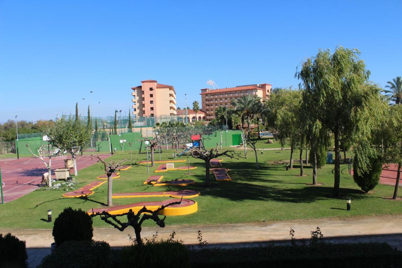 Juncos De Pineda Park *