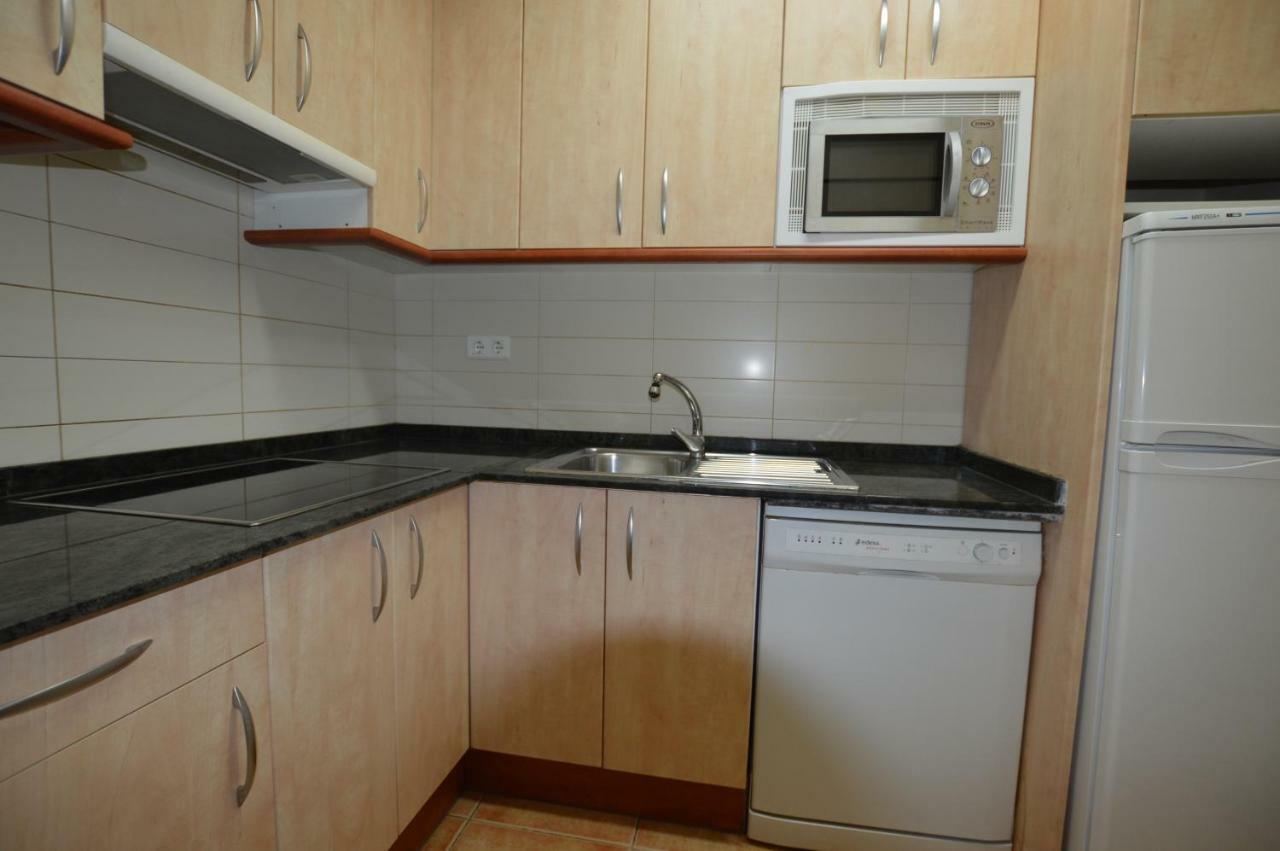 Alboran 2 Familias Arysal Apartment Salou
