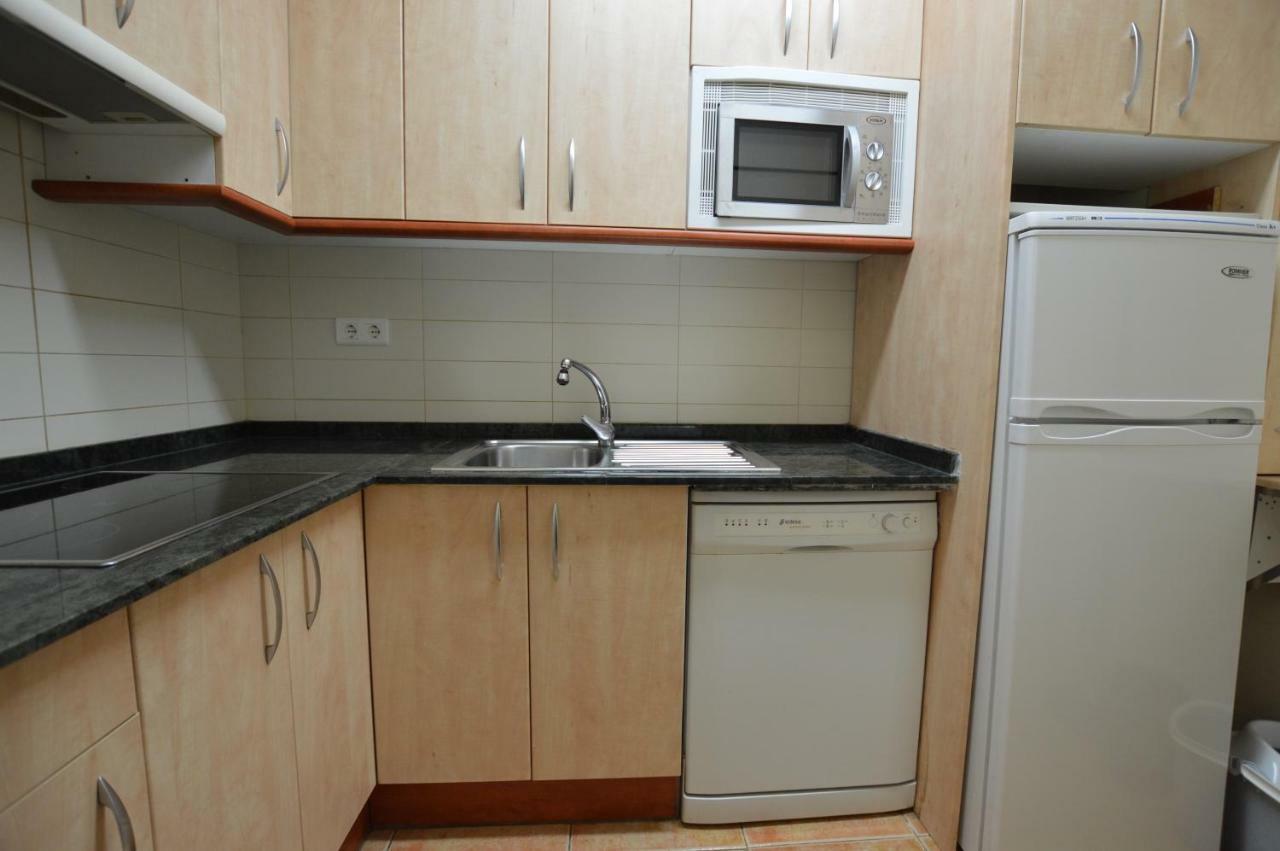 Alboran 2 Familias Arysal Apartment Salou
