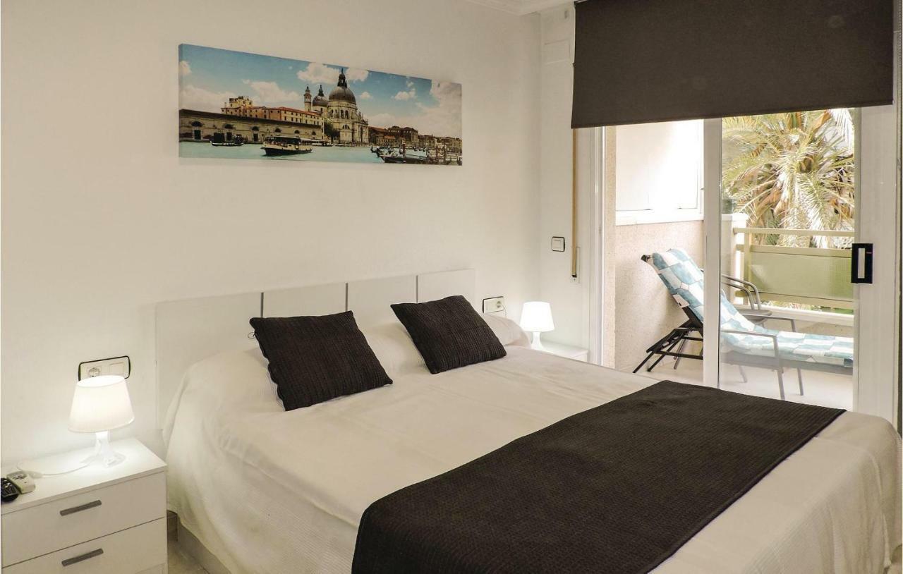 Apartment Three-bedroom In