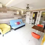 Apartamento En Salou Con Las Vistas Al Port Aventura
