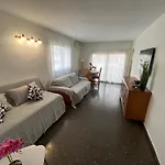 Lovely One Bedroom With Terrace And Pool