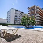 Hogaristic - White Beach Salou - 100 M Beach, Wifi, Pool, 6 Pax