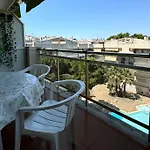 Renovado Y Moderno Espacio Con Piscina Y Vistas
