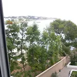 Apartmento En Primera Linea De Mar, Vistas Al Mar Y Piscina