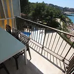 For A Stay Sant Jordi