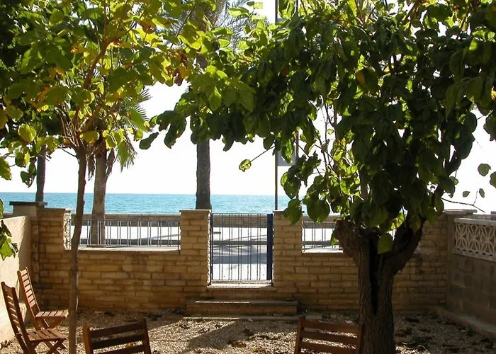 Salou 1 - House -Garden In Front Of The Beach - Ferrari Land
