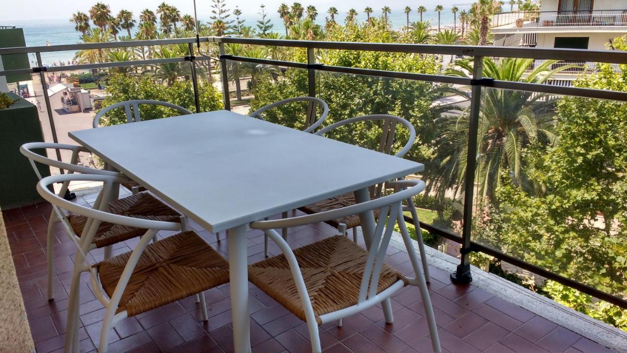 Zeus Bellfort Apartment *