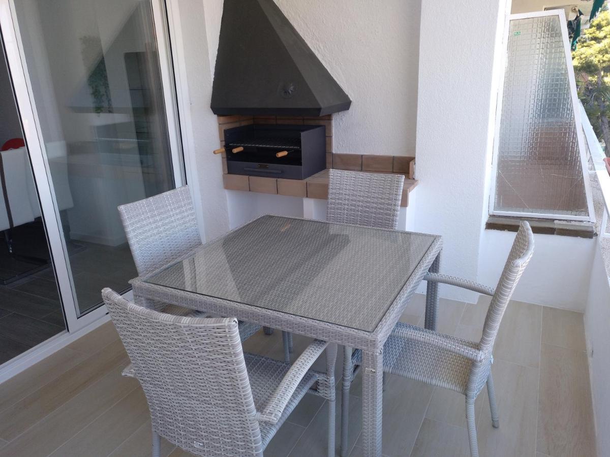 Apartment Luxury Cap With Pool & Barbecue & Wifi *