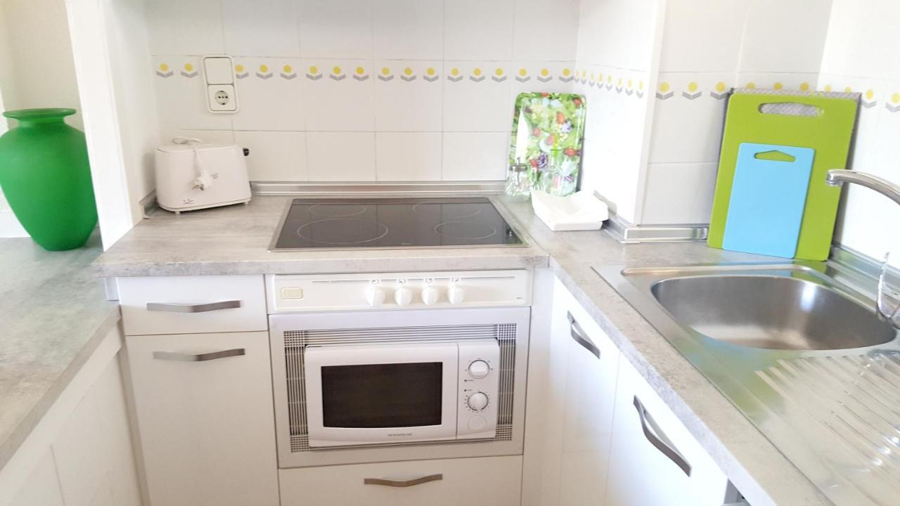 2 Bedrooms With Shared Pool Furnished Garden And Wifi At 1 Km Away From The Beach *