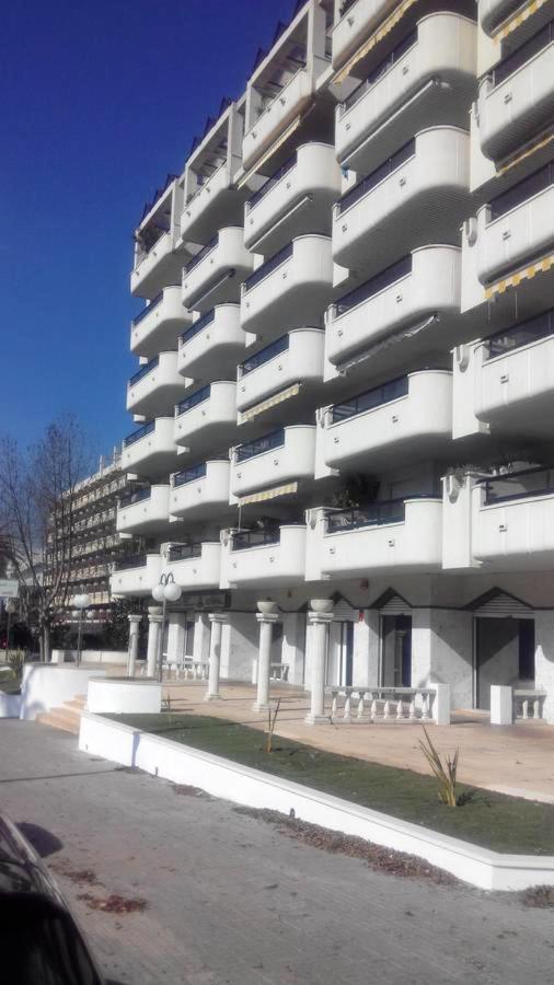 Comfortable In With Shared Pool 52 M² * Salou