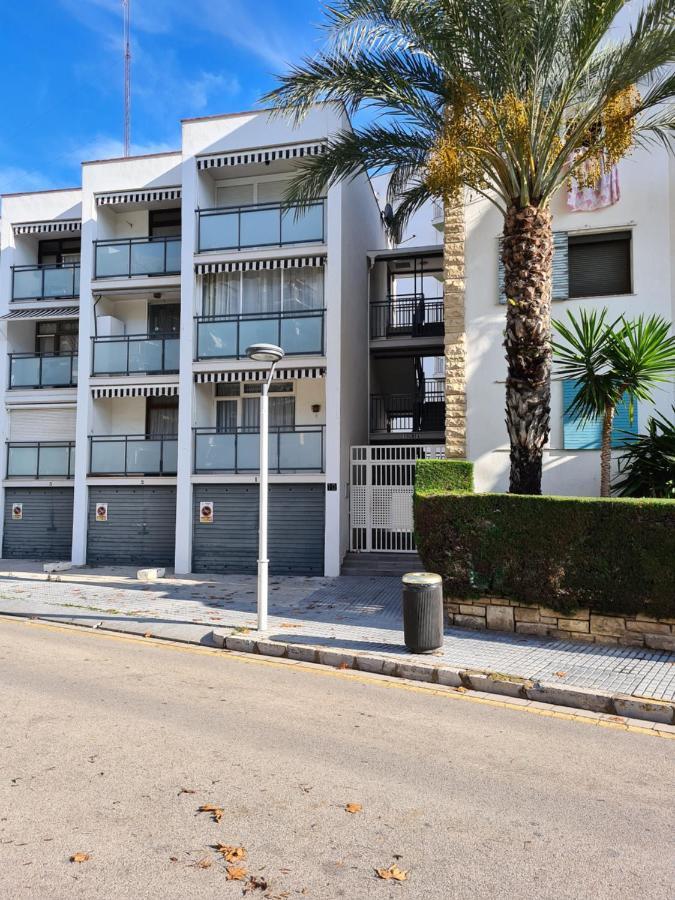Apartment On The Wave