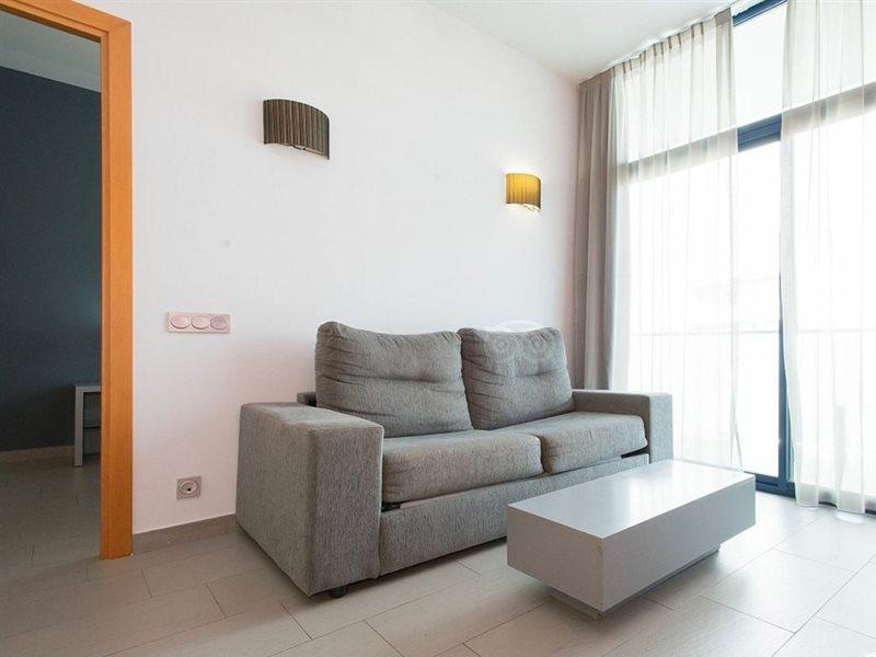 Aparthotel Four Elements 4*