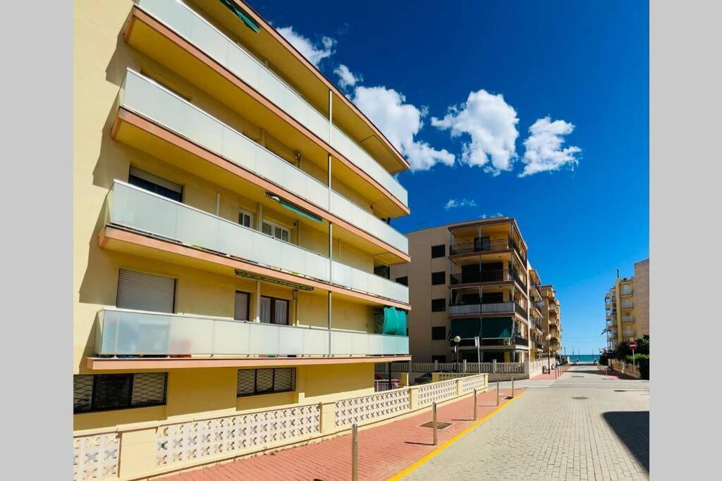 Sol + Playa + Relax En Apartment