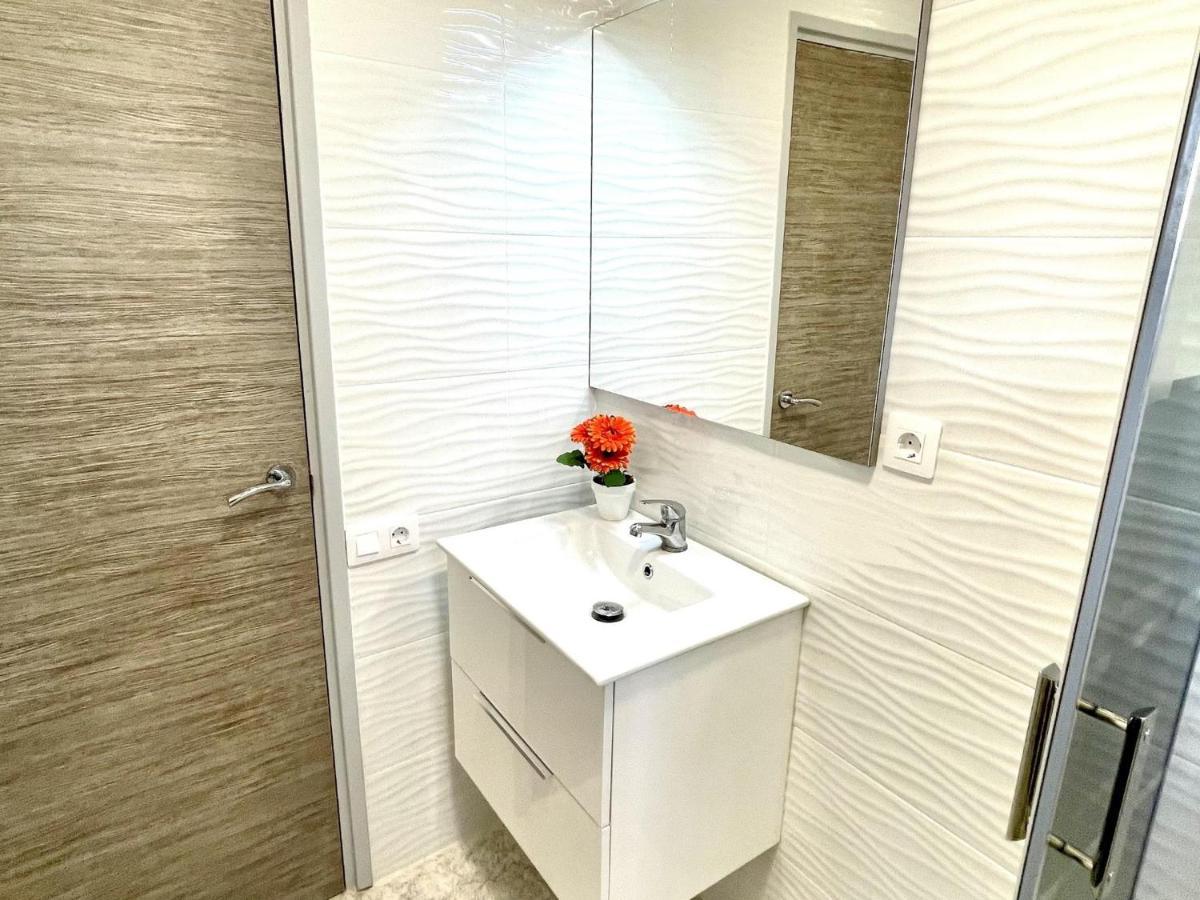 Apartbeach Bona Nova Playa Climatizado Y Paking
