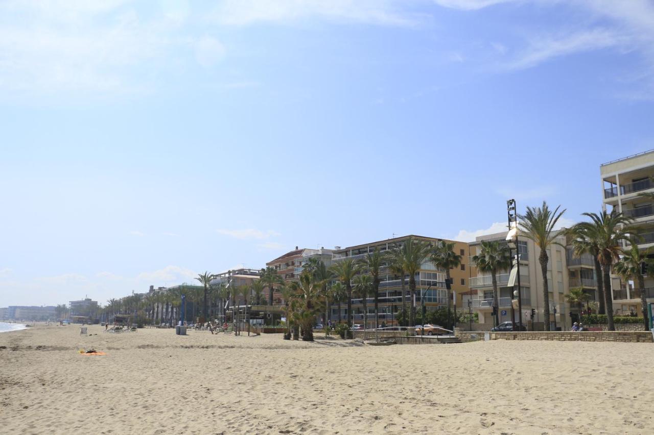 Salou Apartment By The Sea