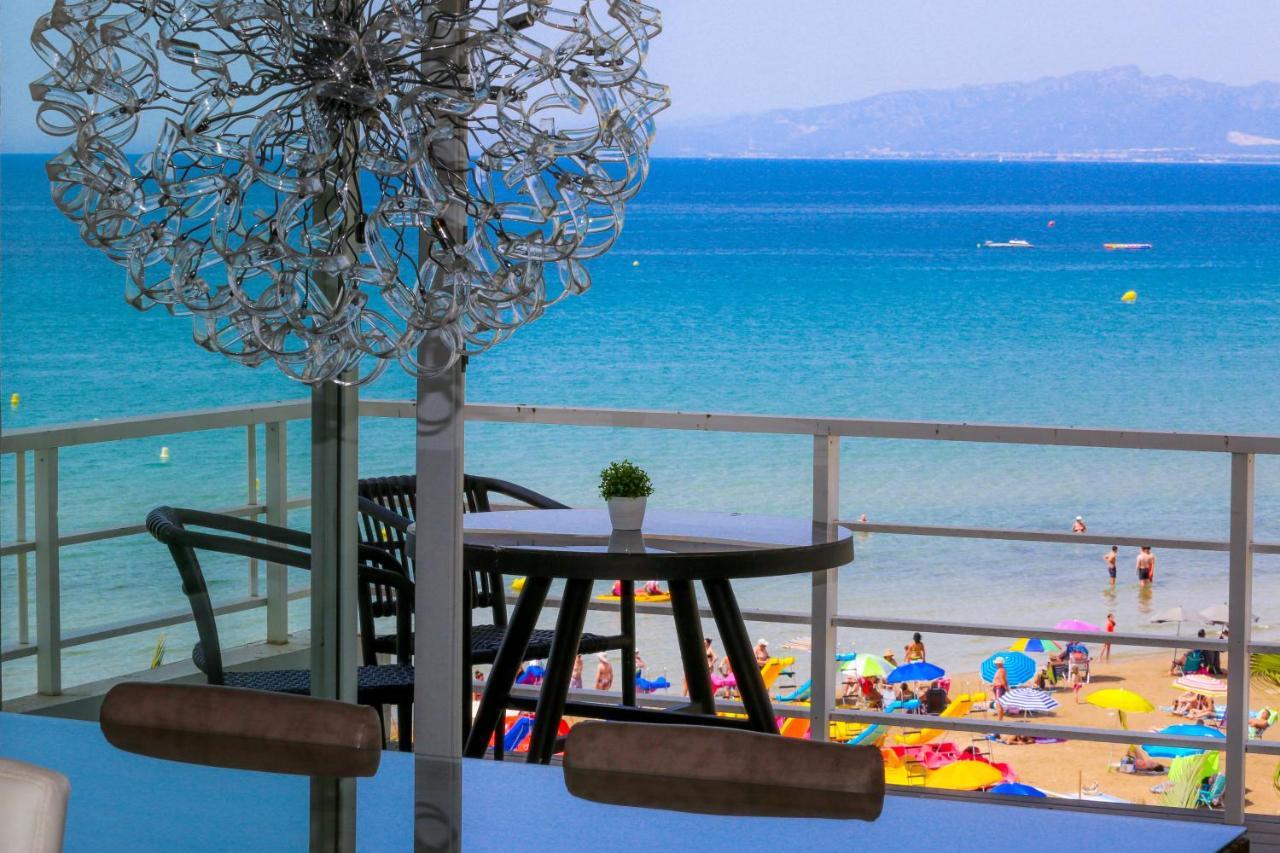 Glam Planet Costa Dorada Only Families Apartment