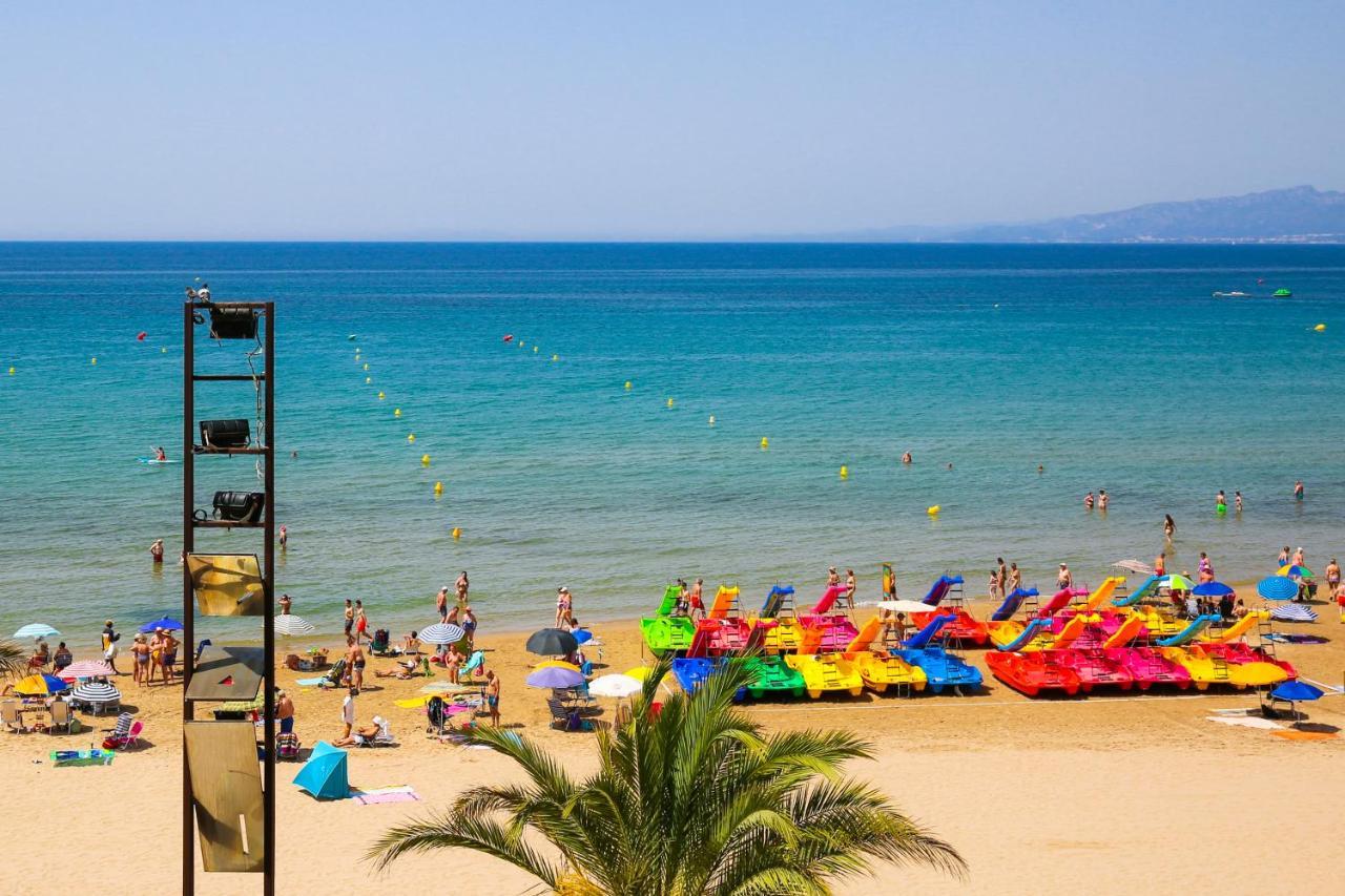 Glam Planet Costa Dorada Only Families Apartment