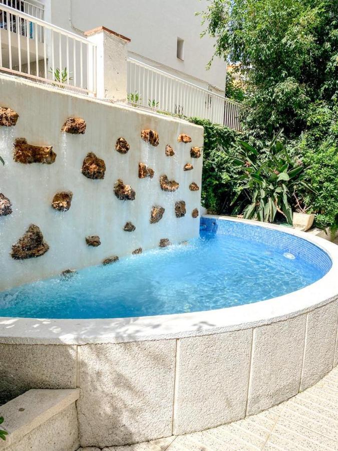 Precioso Con Piscina, Y Cerca De La Playa