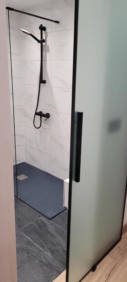 A Estrenar Preciosos Inter2, New Ln 12 Months Open! Self Check In! Reserva Garaje! Appartement Salou