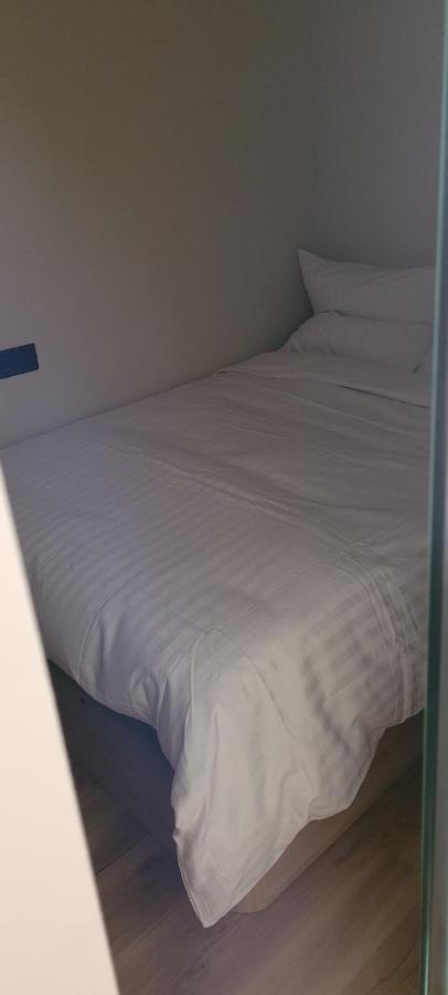 A Estrenar Preciosos Inter2, New Ln 12 Months Open! Self Check In! Reserva Garaje! Appartement Salou