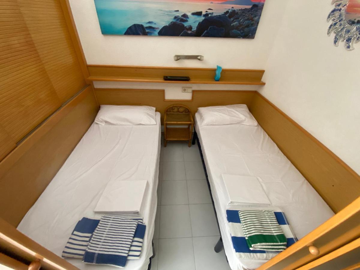 Apartment Apartamento Con Servicios, Piscina Y Parking Privado Max 4 Pax Salou