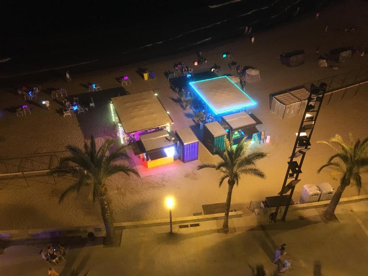 Spacieux, Front De Mer, Vue Splendide Apartment Salou