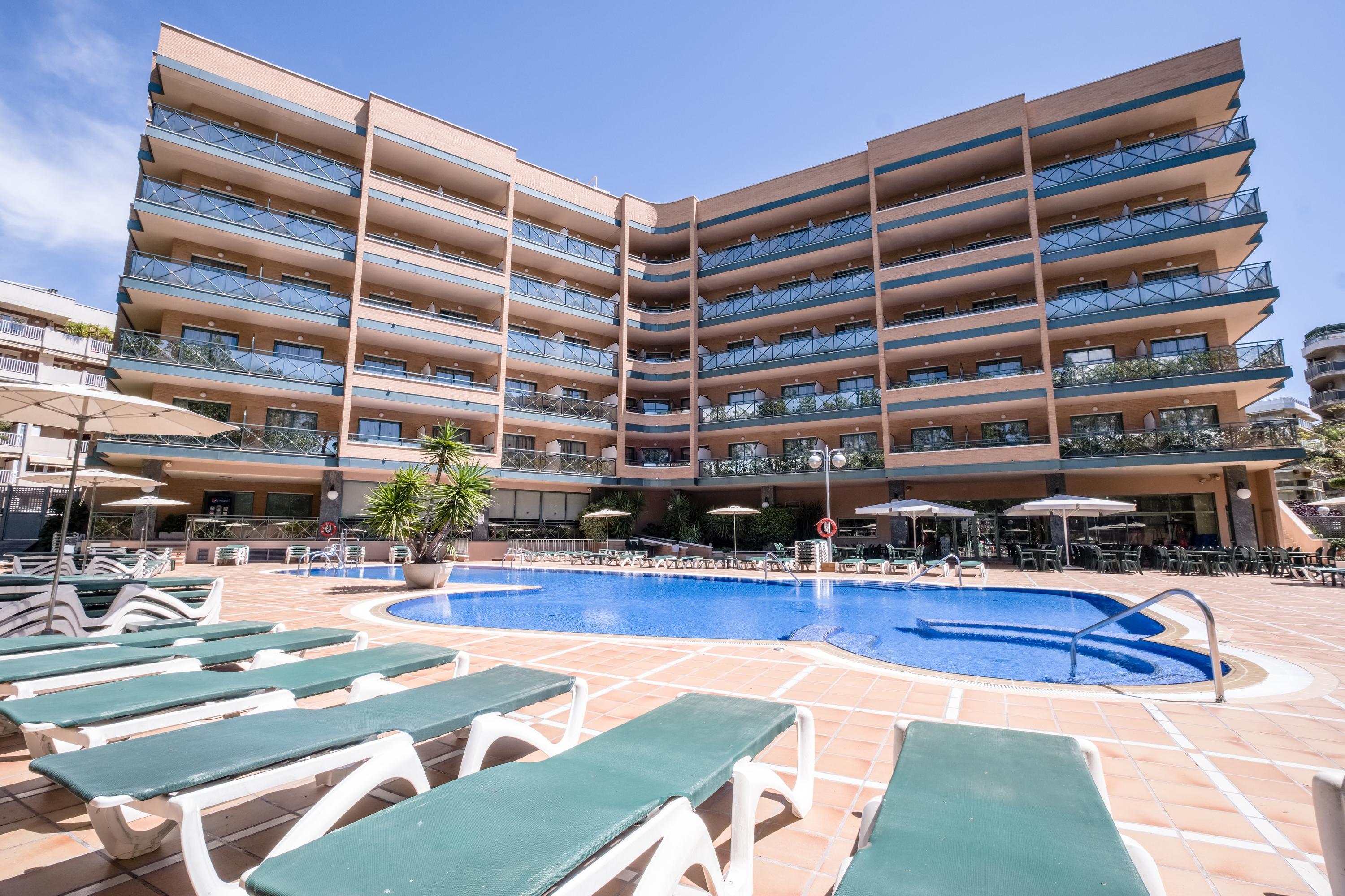 California Palace 4*
