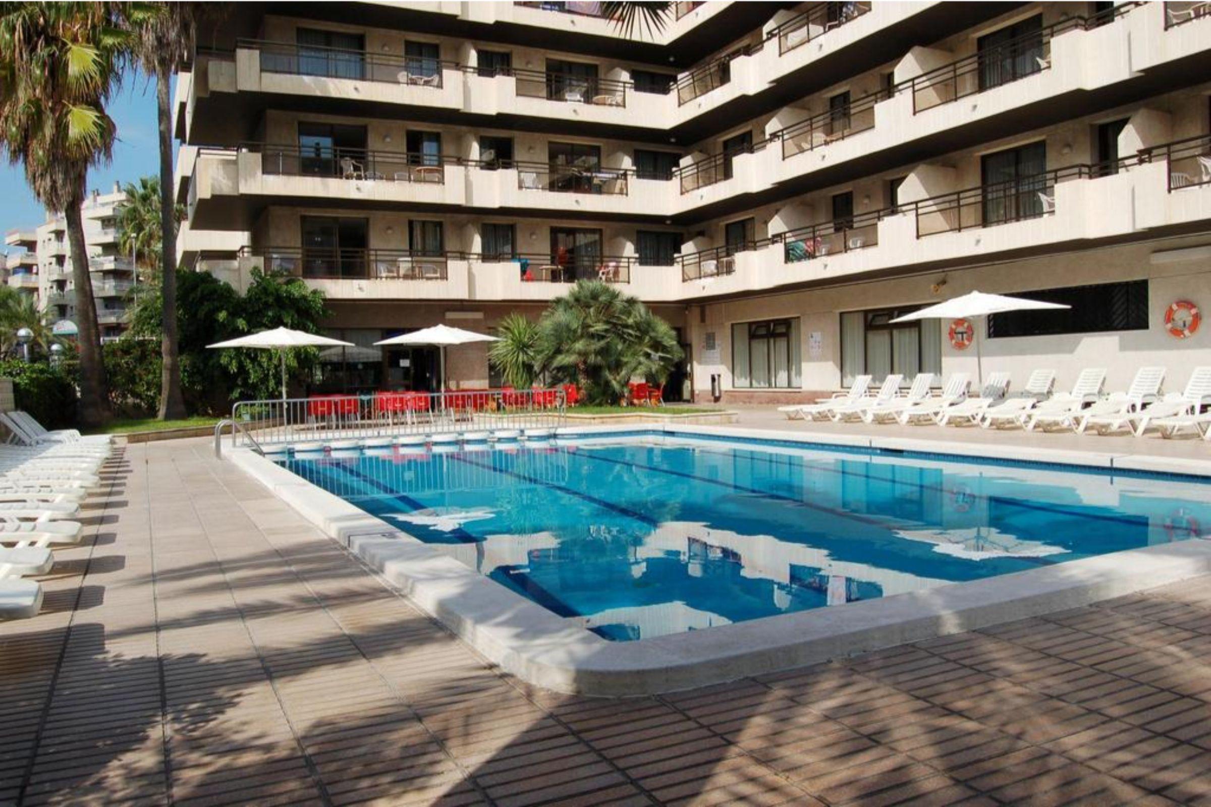 Cye Apartment