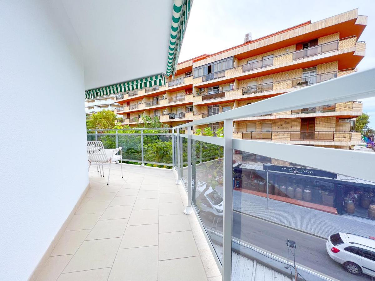 Apartamento Nina, 3 Hab, 2 Banos, Playa, A/a,6 Pers *