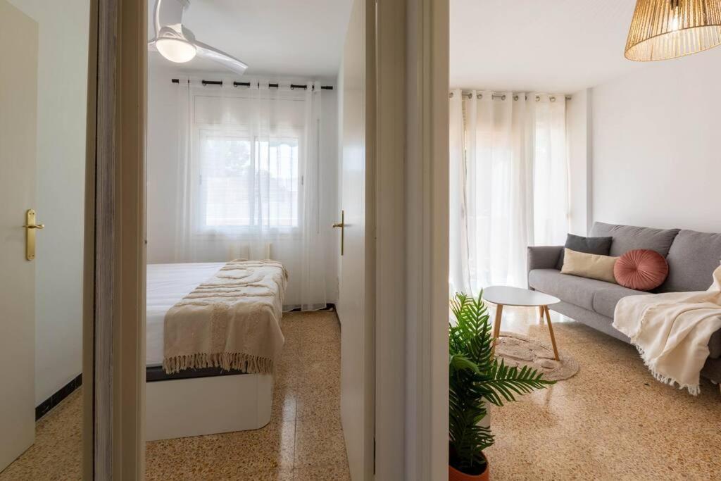 Just Oliver Holidays - Cye Vi Nude Cap Appartement Salou
