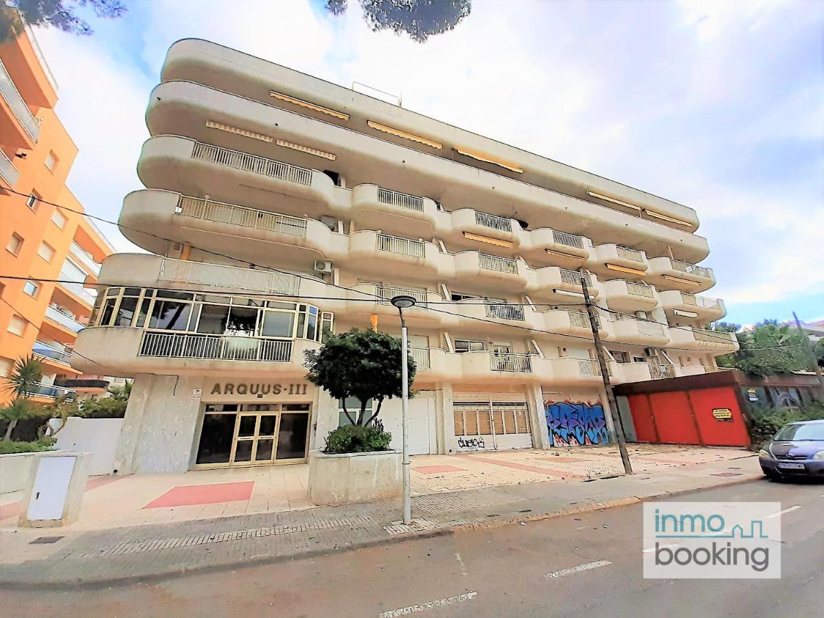 Arquus Iii, Con Piscina Y Cerca De La Playa Apartment