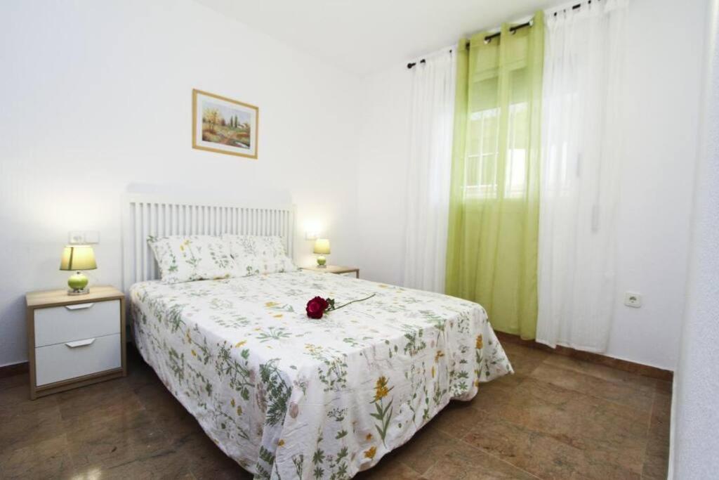 Apartment White - 100 M Beach, Wifi, Pool, 6 Pax Salou