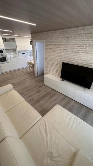 Fantastic Larimar New Apartment