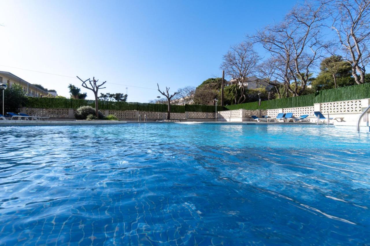 Wifi-piscina-port Aventura-playa Salou3 Apartment *