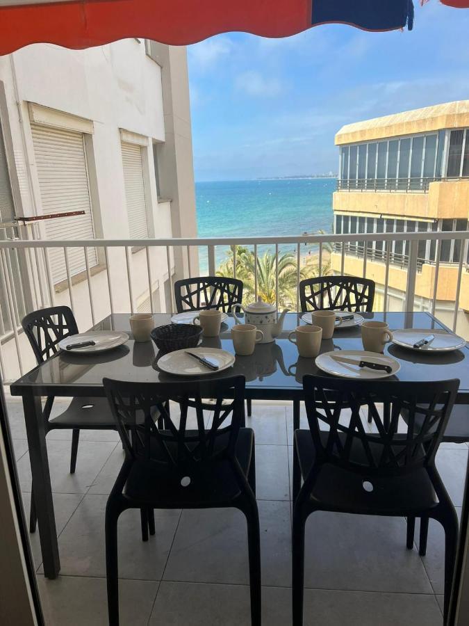 Beachfront With Sea View Apartment *