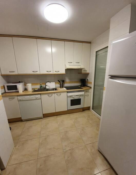 Golden Pineda Family Complex With Parking Apartment Salou