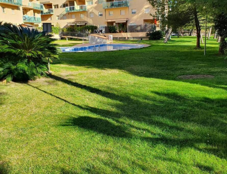 Golden Pineda Family Complex With Parking