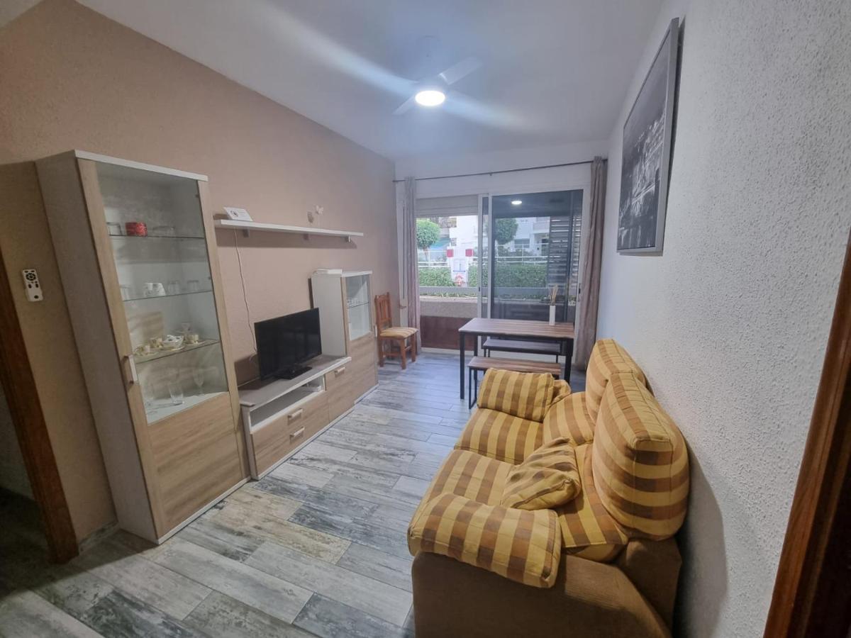 Salou, Piso De 3 Con Piscina. Apartment Salou