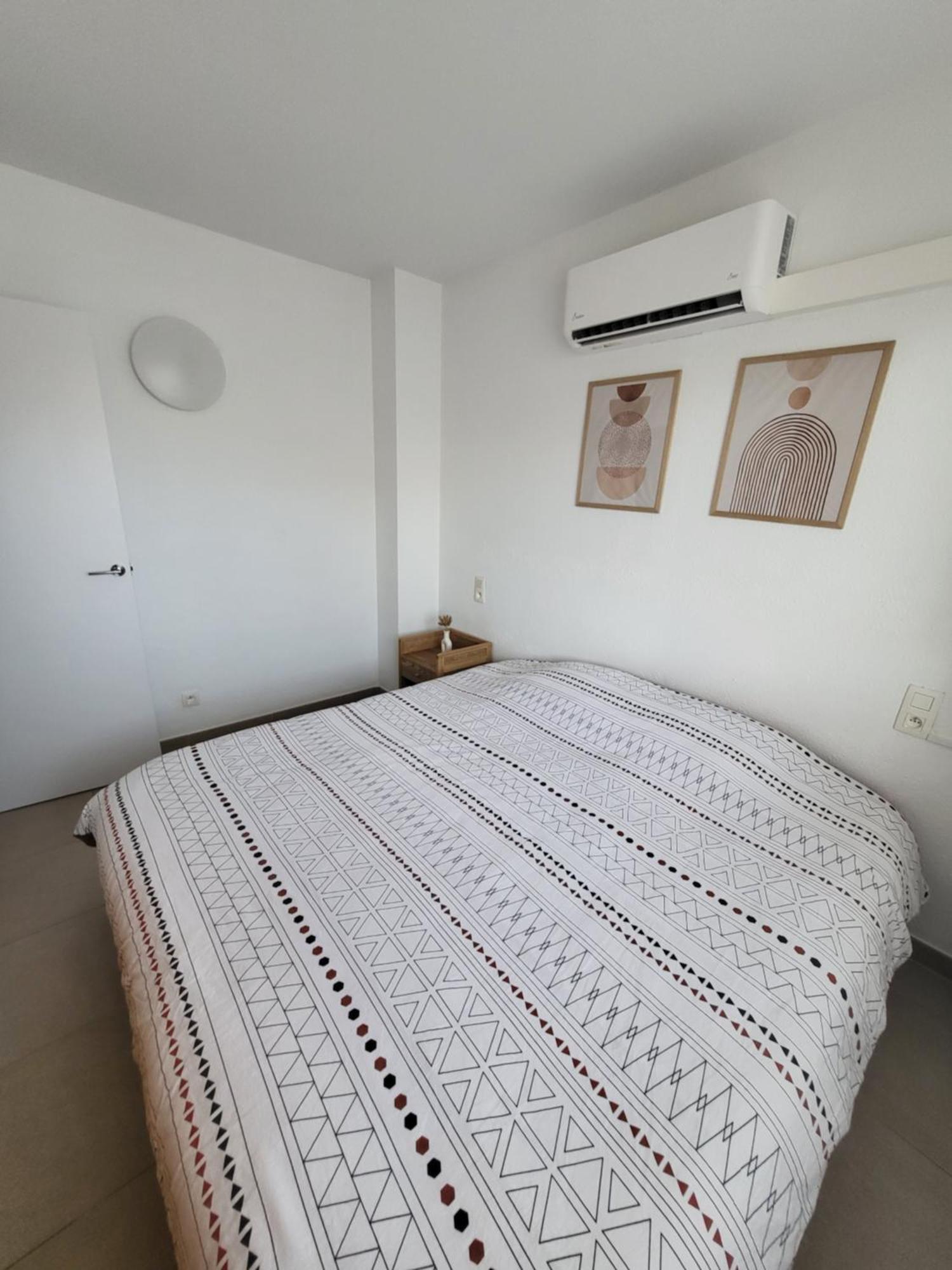 Beautiful With Swimming-pool Apartment *