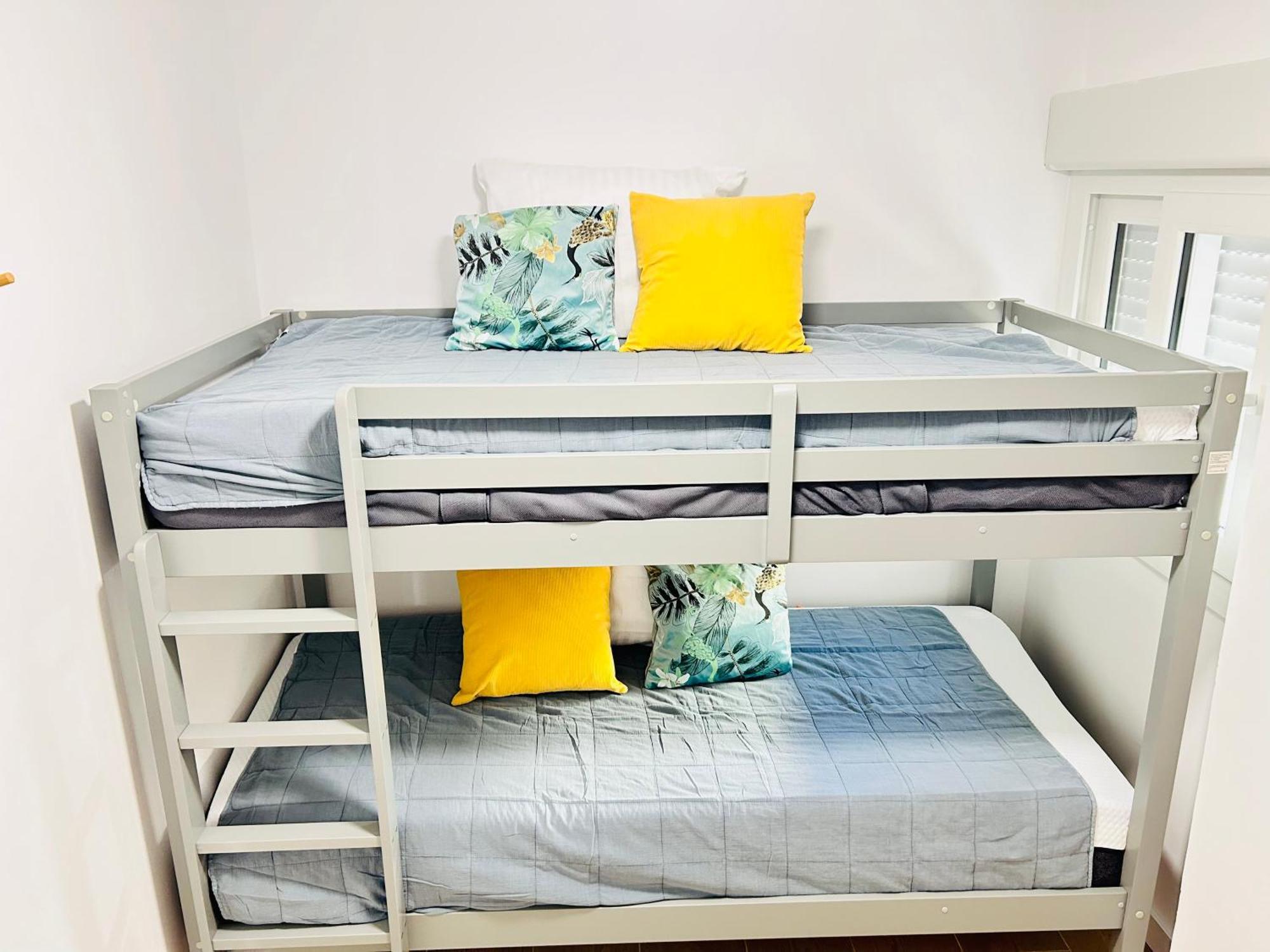 & Port Aventura & Ferrari Land 6-8 Pers Appartement Salou