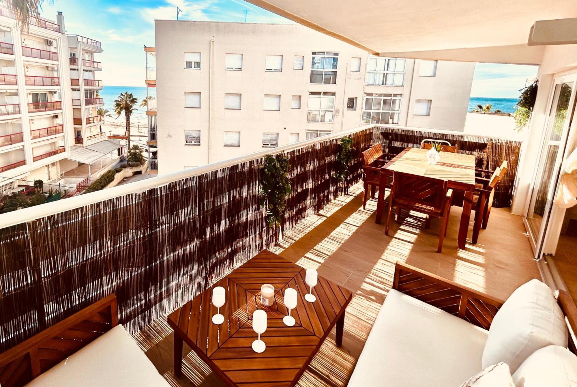 & Port Aventura & Ferrari Land 6-8 Pers Appartement Salou