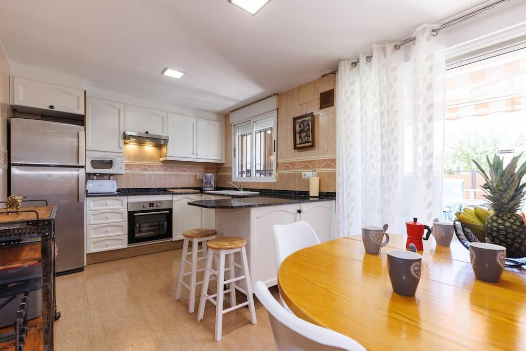 Vakantiehuis Adosado Con Jardin En Xalets De Salou