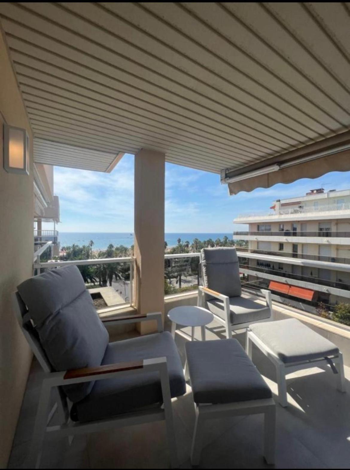 Apartment Grand Superbe Vue Mer, Principale De *