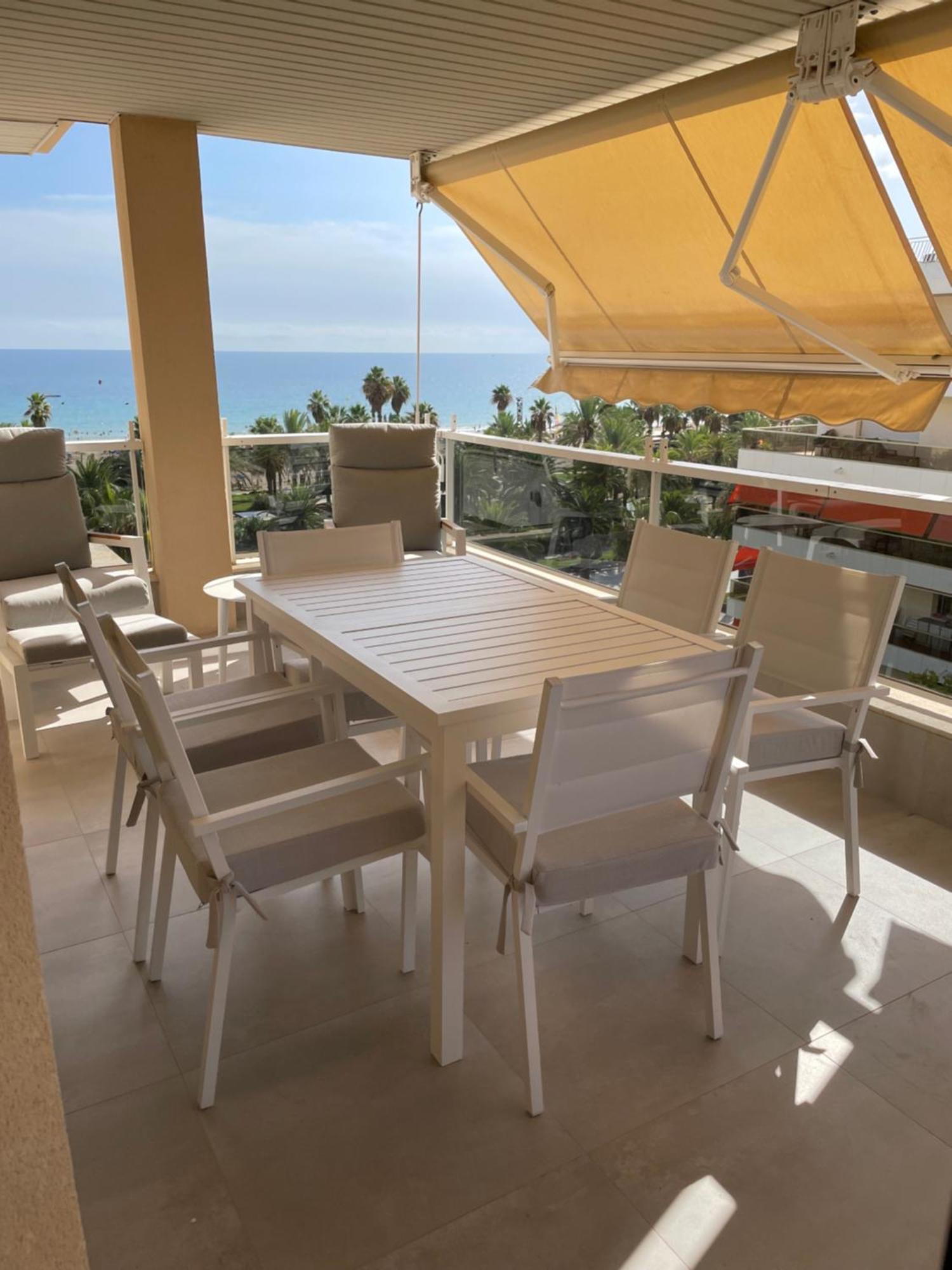 Grand Superbe Vue Mer, Principale De Salou