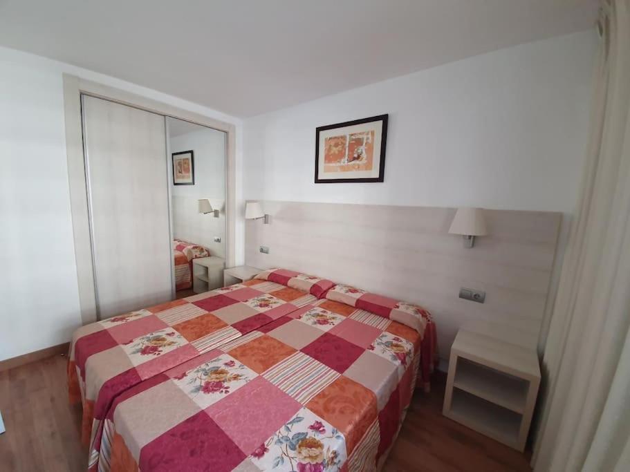 Centro De Salou-2 Minutos De La Playa-wifi-piscina Apartment