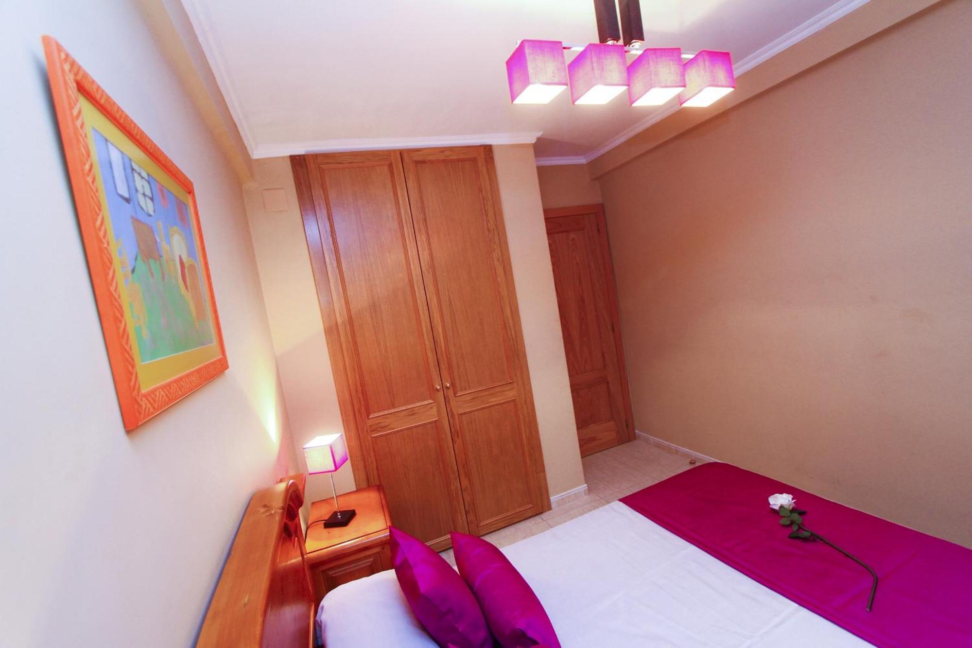 Carlos 5 Planet Costa Dorada Apartment Salou