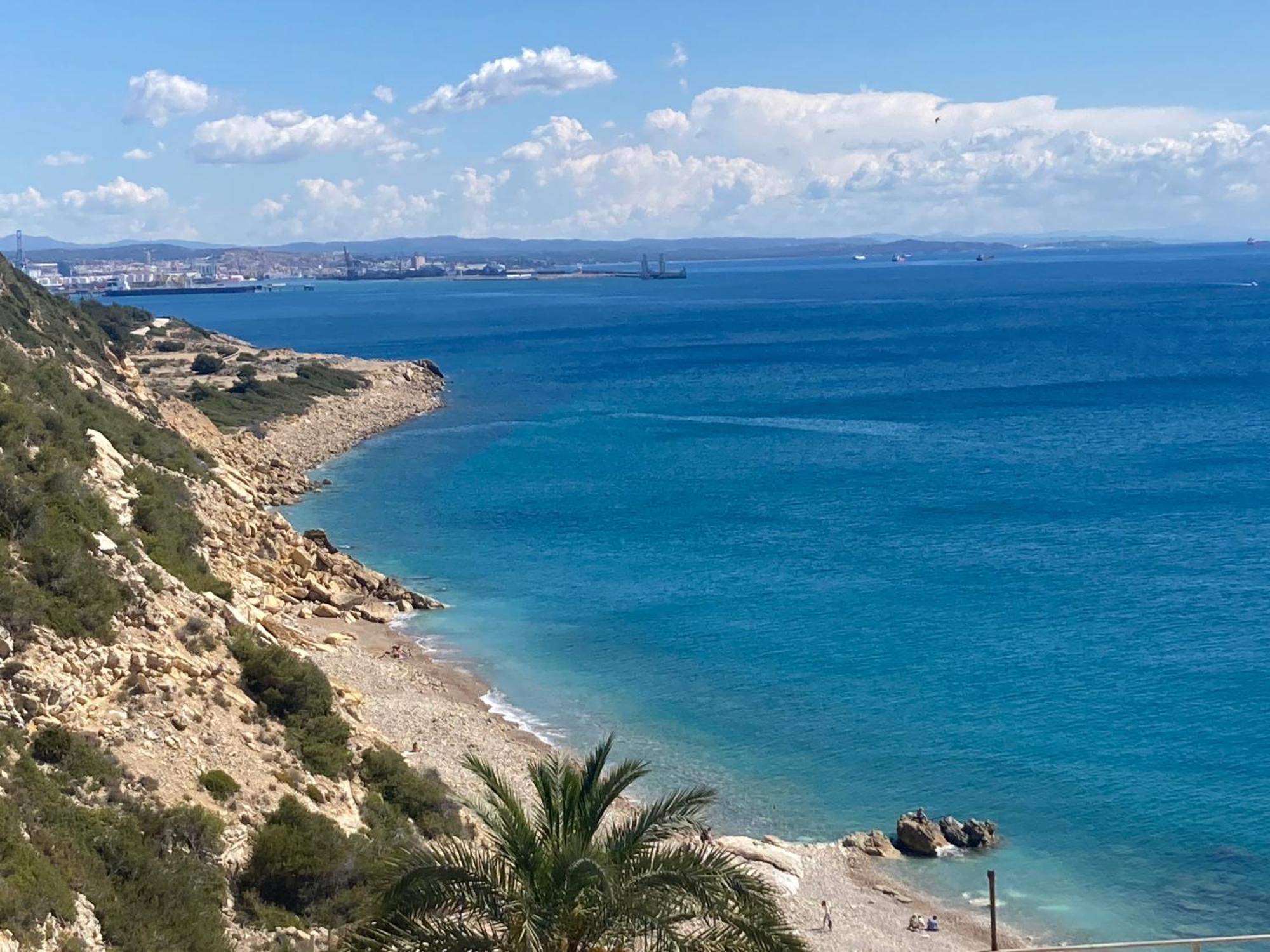 Vue Avec Piscine Et Wifi Salou