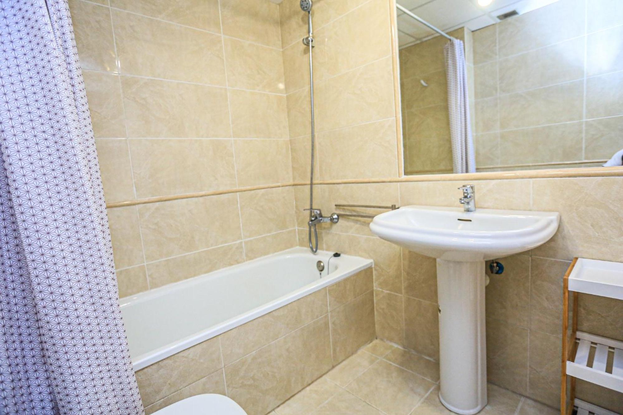 Litoral Costa Dorada - Las Cumbres Only Families Holiday home